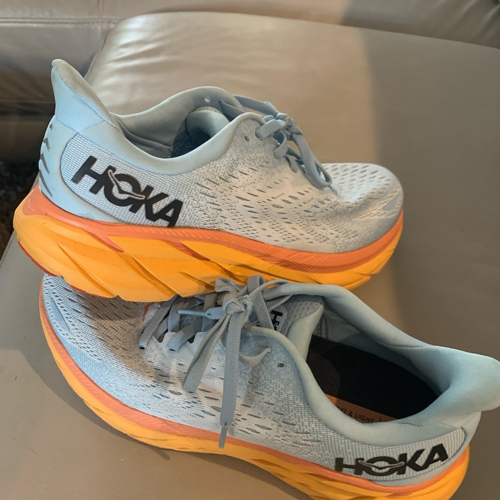 Hoka Clifton 8 Women’s running sneakers 7 1/2 wide.